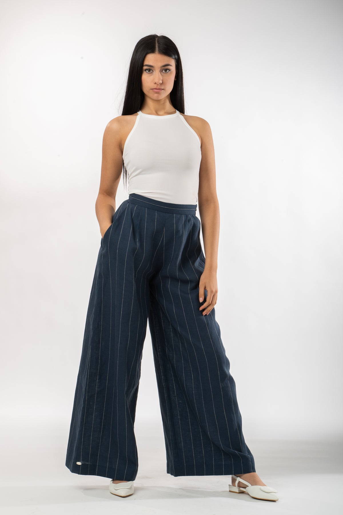 Palazzo trousers in linen